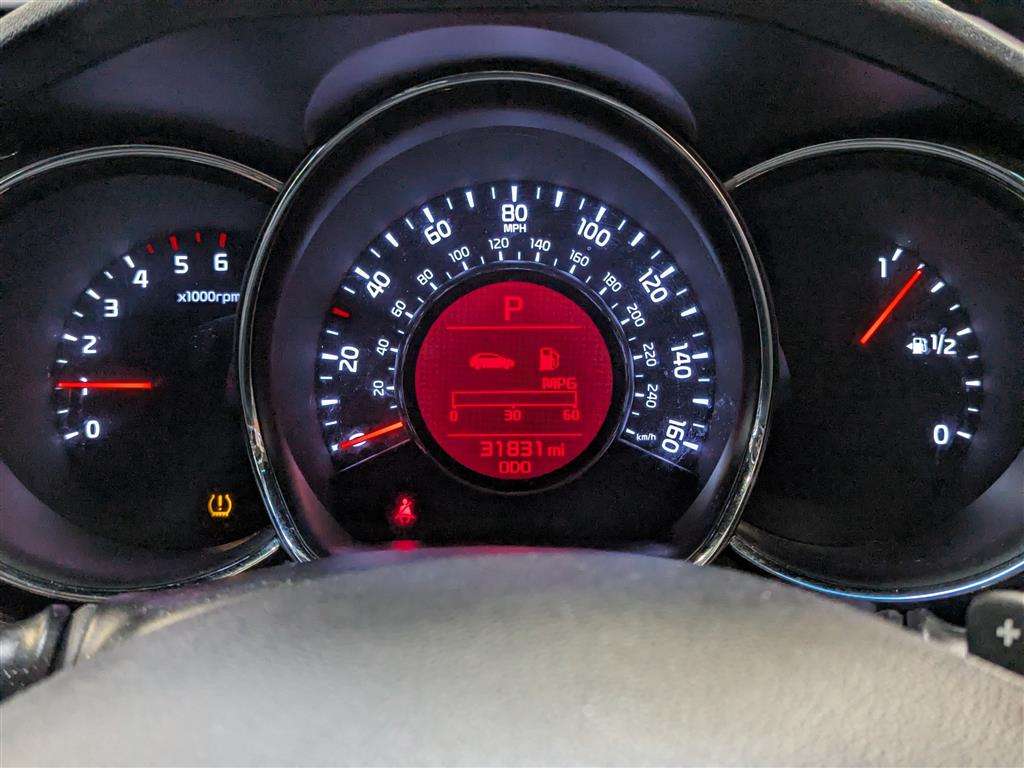 <p>2016 KIA CEED 3 ECODYNAMICS CRDI S</p>