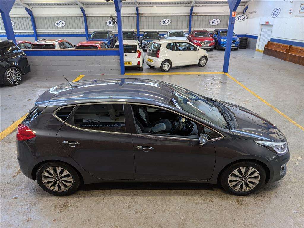 <p>2016 KIA CEED 3 ECODYNAMICS CRDI S</p>