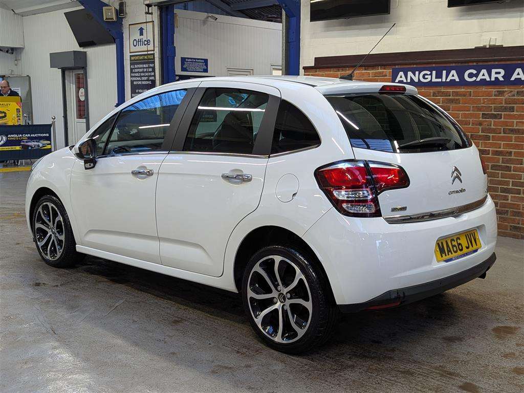 <p>2016 CITROEN C3 PLATINUM PURETECH</p>