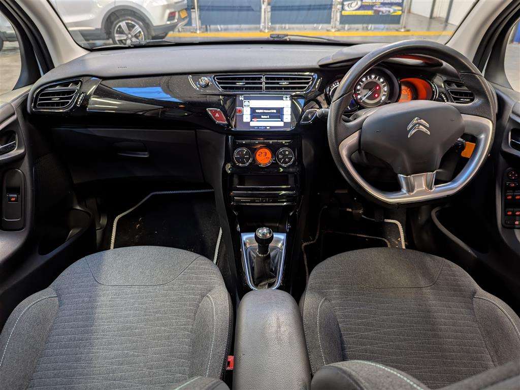 <p>2016 CITROEN C3 PLATINUM PURETECH</p>