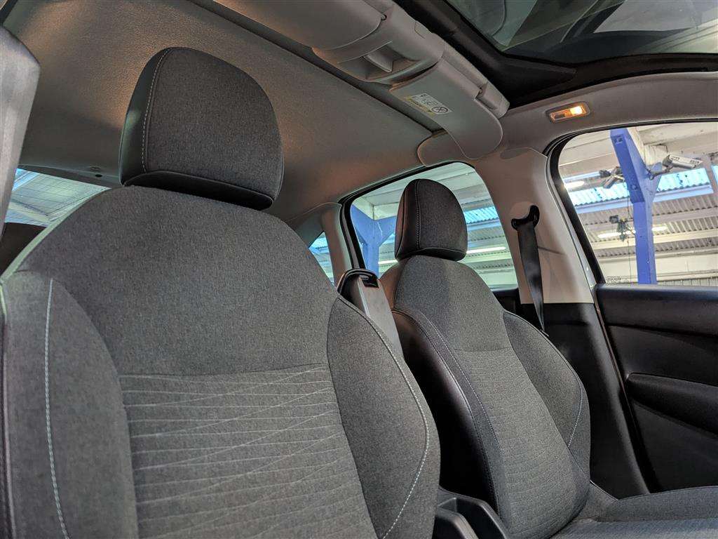 <p>2016 CITROEN C3 PLATINUM PURETECH</p>