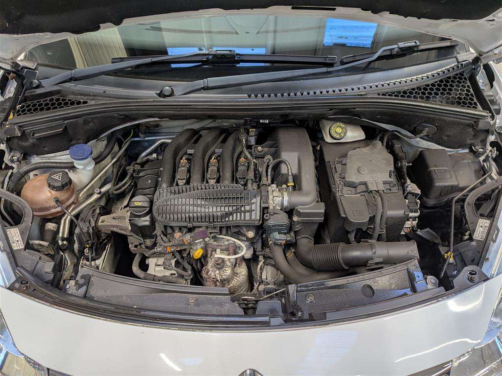 <p>2016 CITROEN C3 PLATINUM PURETECH</p>