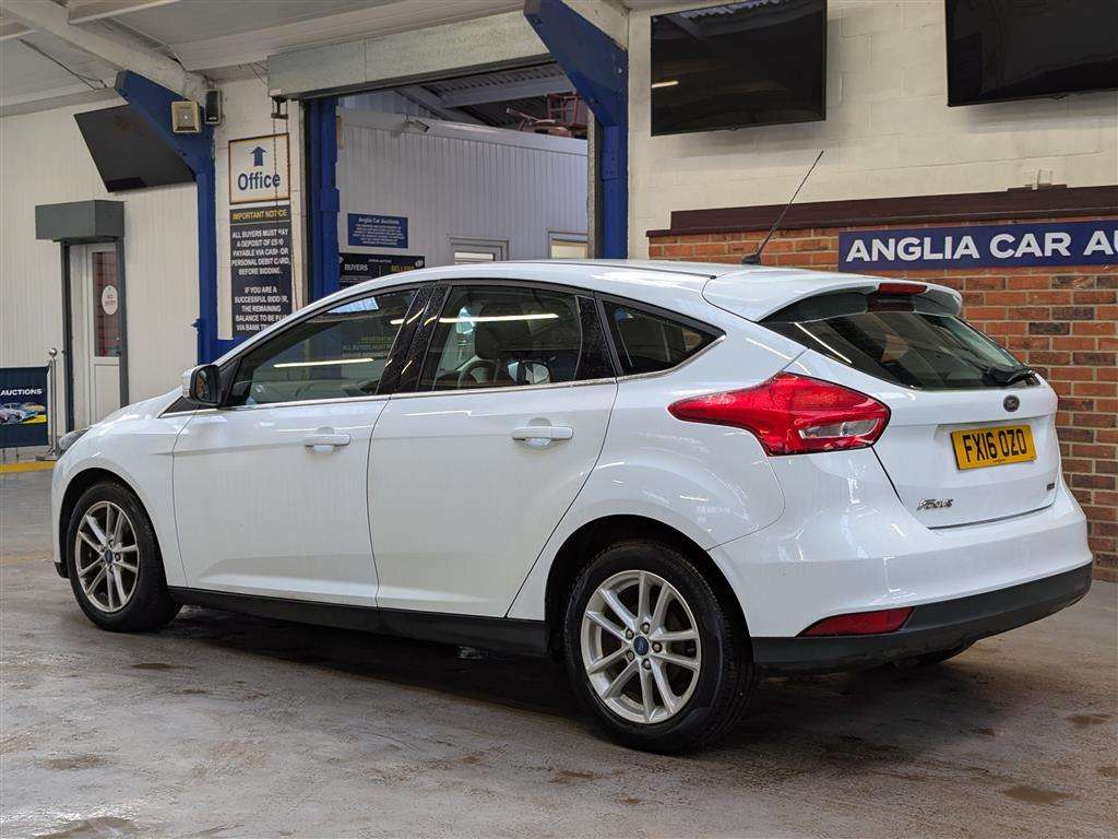 <p>2016 FORD FOCUS ZETEC</p>