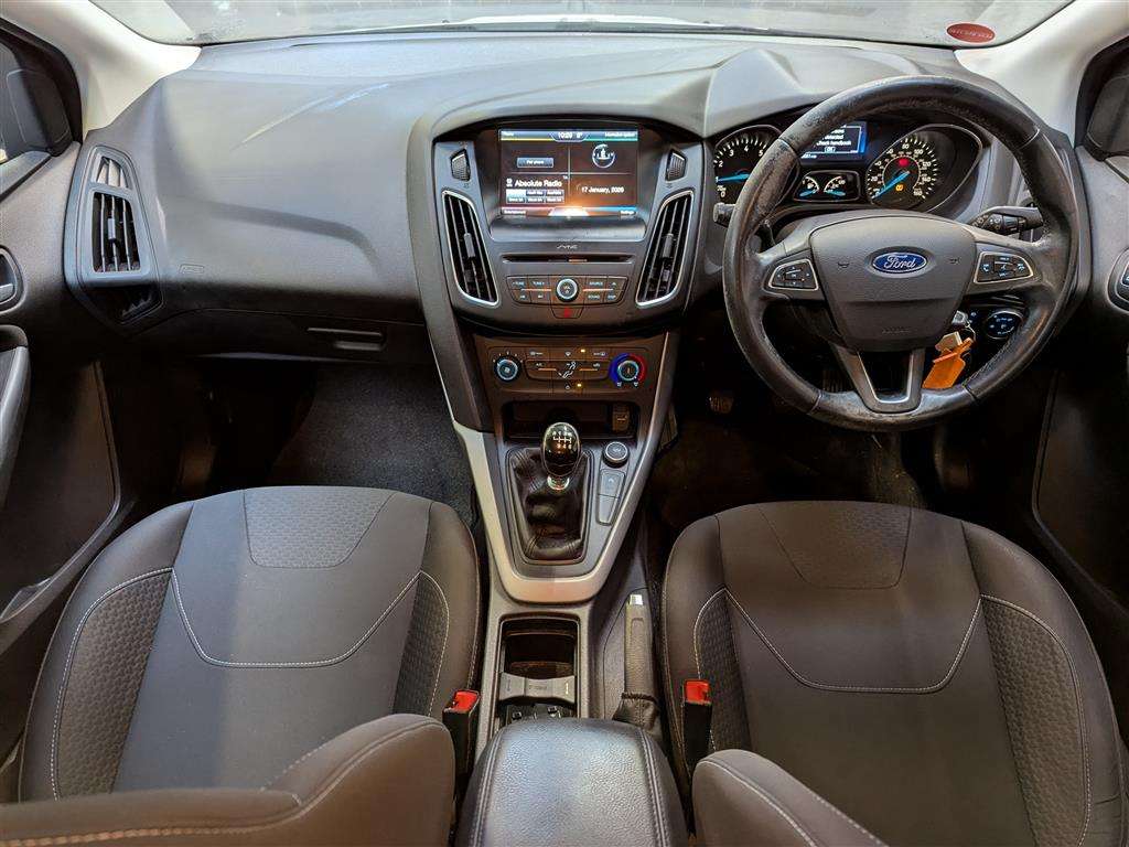 <p>2016 FORD FOCUS ZETEC</p>
