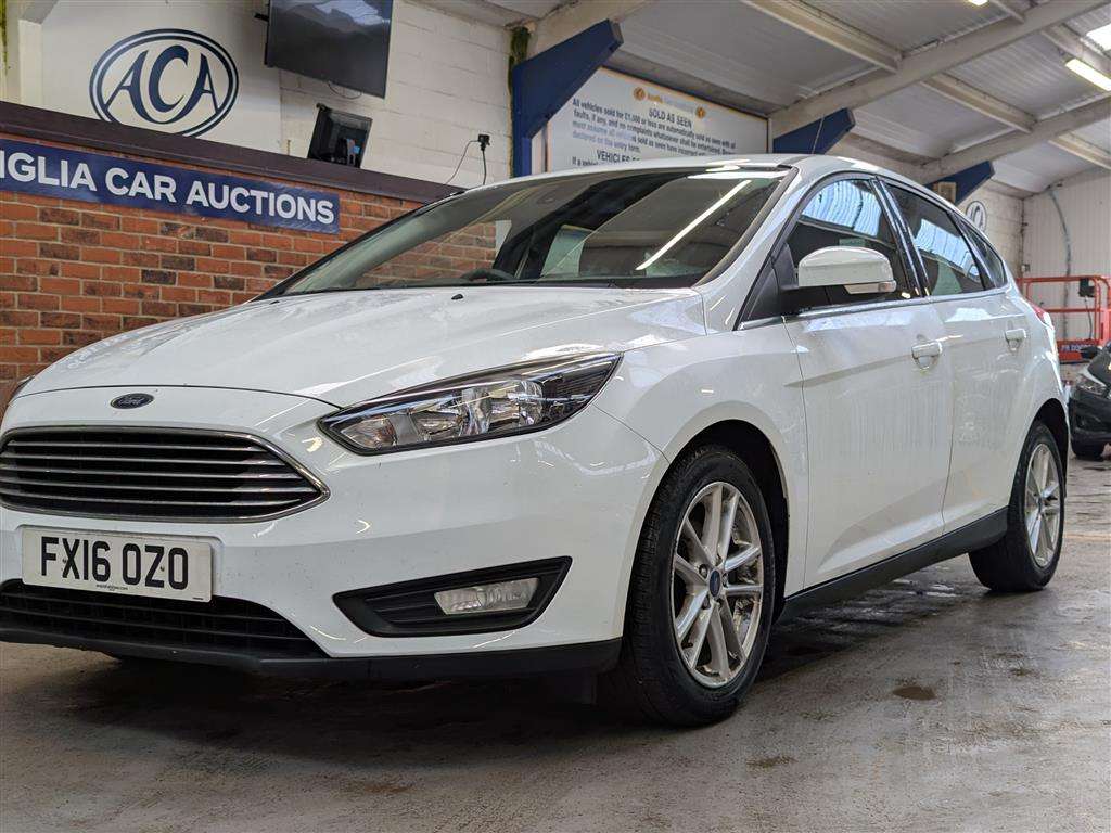 <p>2016 FORD FOCUS ZETEC</p>
