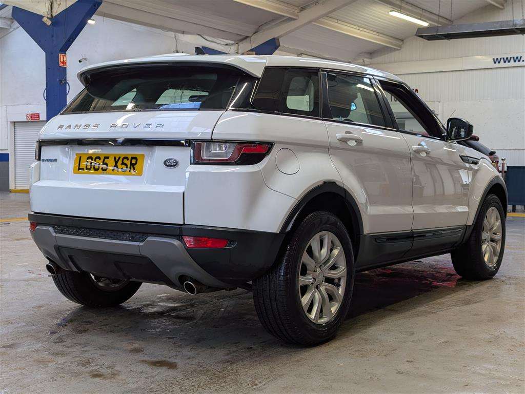 <p>2015 LAND ROVER RANGE ROVER EVOQUE SE TEC</p>