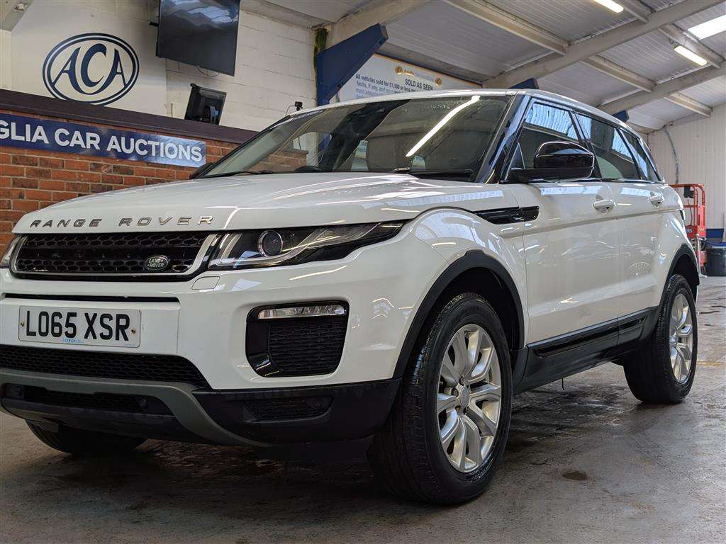 <p>2015 LAND ROVER RANGE ROVER EVOQUE SE TEC</p>