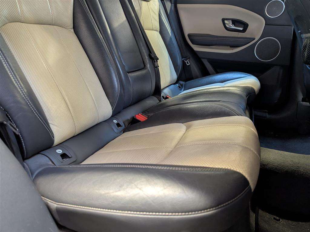 <p>2015 LAND ROVER RANGE ROVER EVOQUE SE TEC</p>