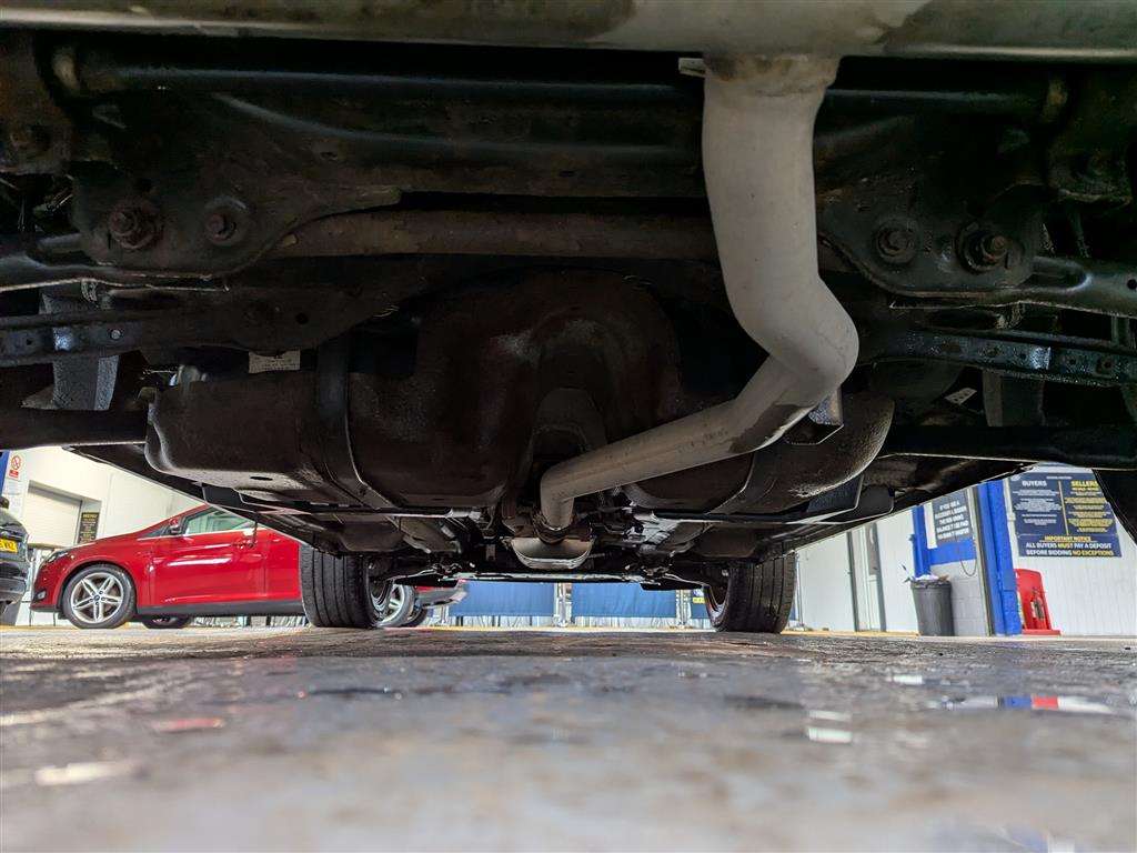 <p>2015 LAND ROVER RANGE ROVER EVOQUE SE TEC</p>