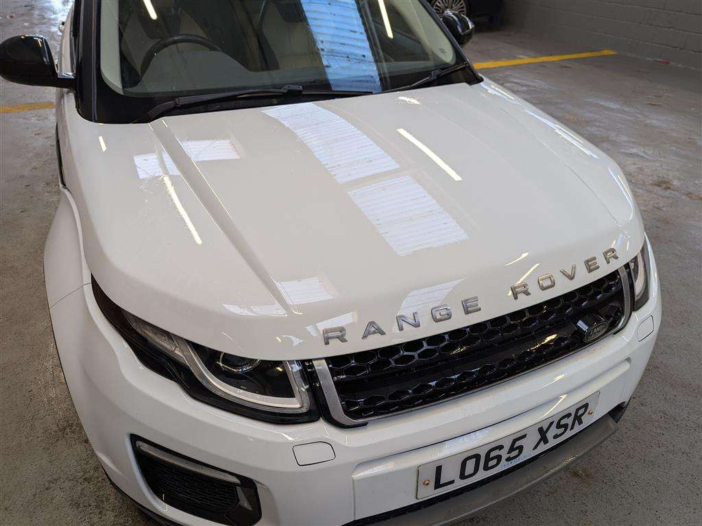 <p>2015 LAND ROVER RANGE ROVER EVOQUE SE TEC</p>