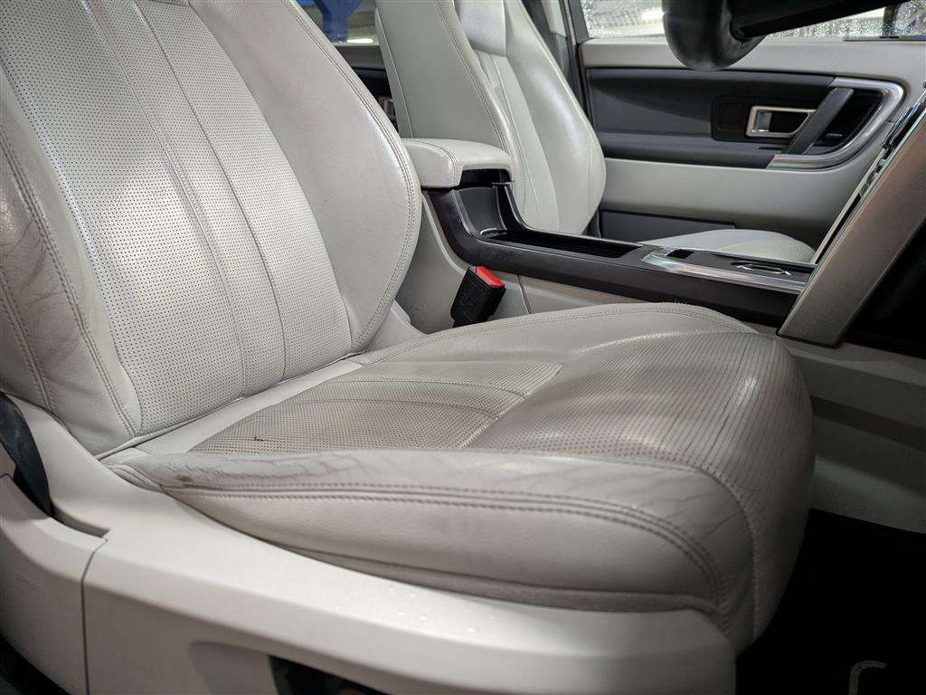 <p>2016 LAND ROVER DISCOVERY SPORT HSE TD4 AUTO</p>