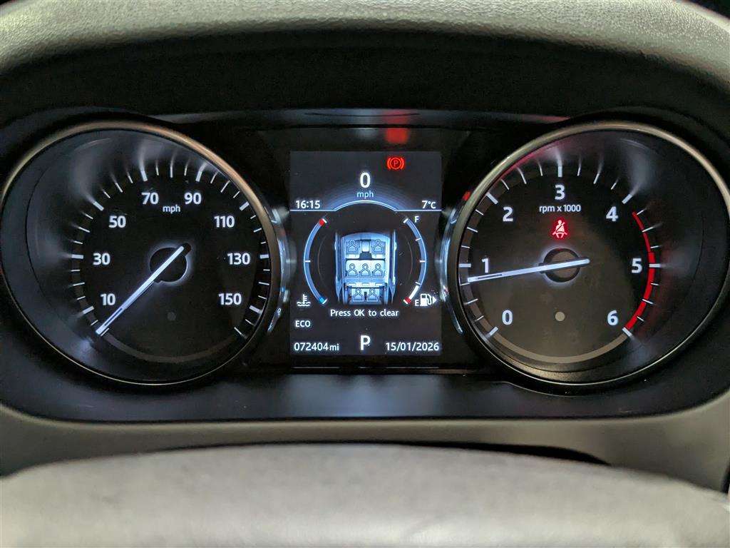 <p>2016 LAND ROVER DISCOVERY SPORT HSE TD4 AUTO</p>