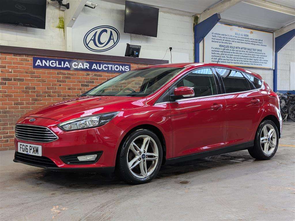 <p>2016 FORD FOCUS ZETEC</p>