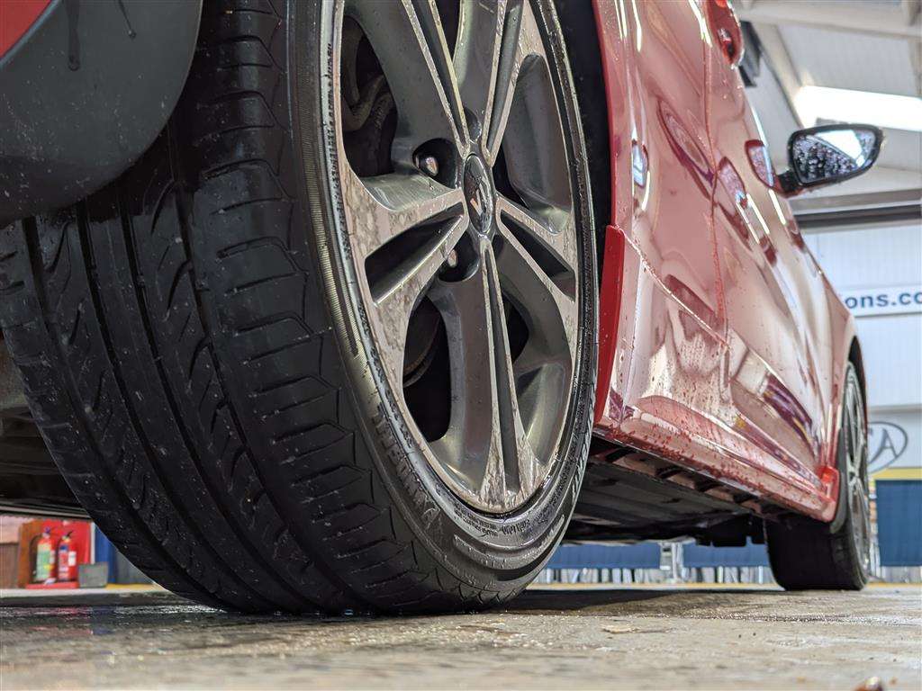 <p>2015 KIA PRO CEED GT-LINE ISG</p>