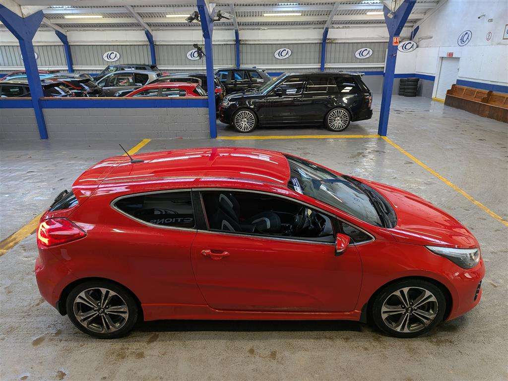 <p>2015 KIA PRO CEED GT-LINE ISG</p>