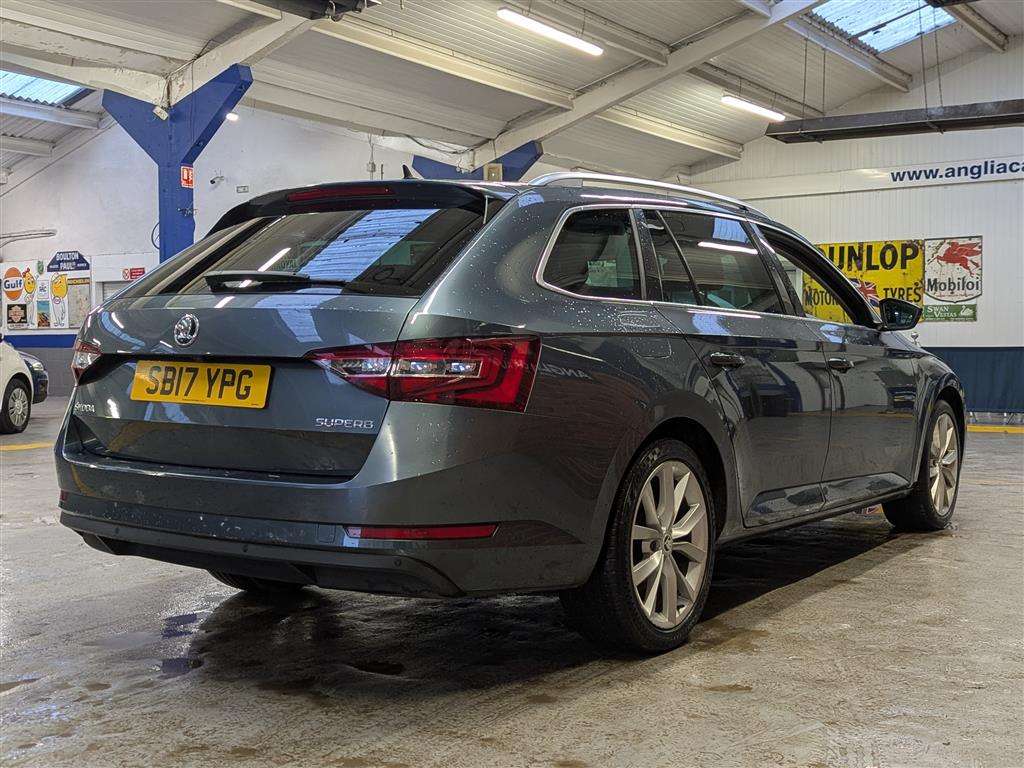 <p>2017 SKODA SUPERB SE L EXECUTIVE TDI</p>
