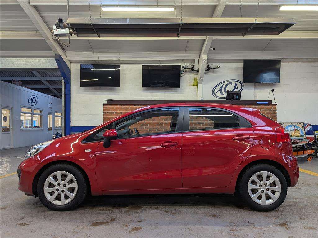 <p>2013 KIA RIO 1 AIR</p>