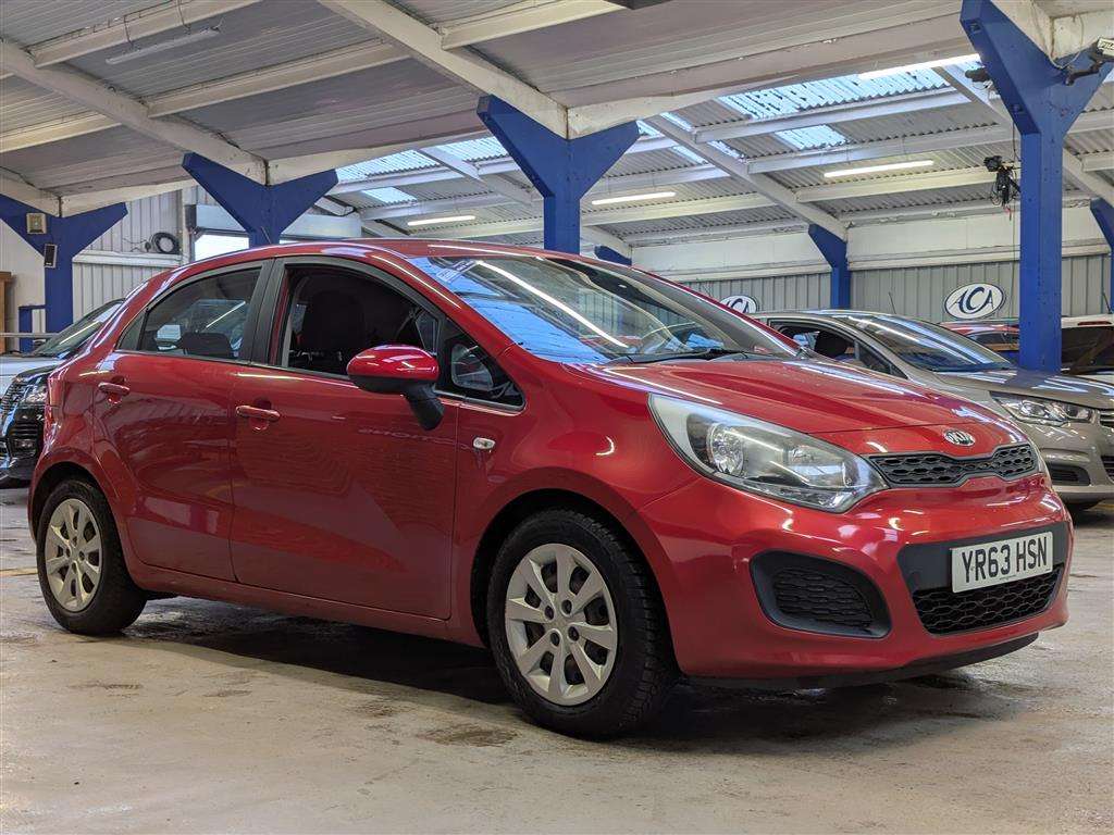 <p>2013 KIA RIO 1 AIR</p>