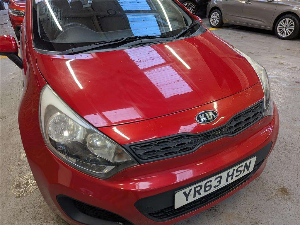 <p>2013 KIA RIO 1 AIR</p>