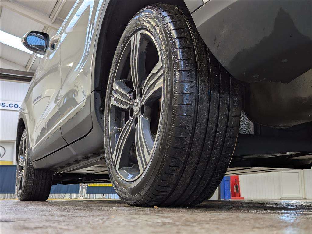 <p>2019 MG ZS EXCLUSIVE TURBO AUTO</p>