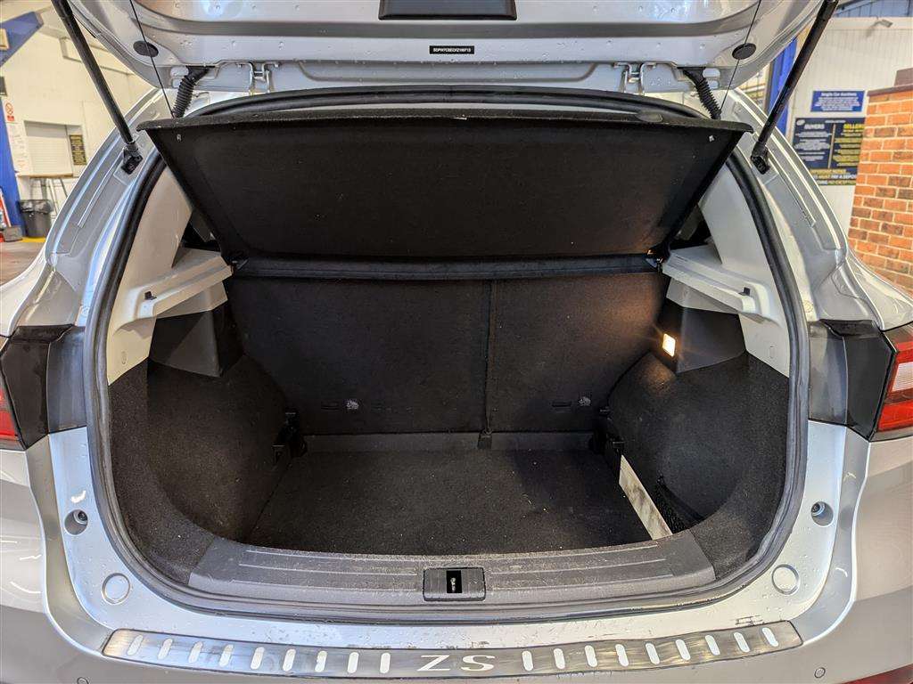 <p>2019 MG ZS EXCLUSIVE TURBO AUTO</p>