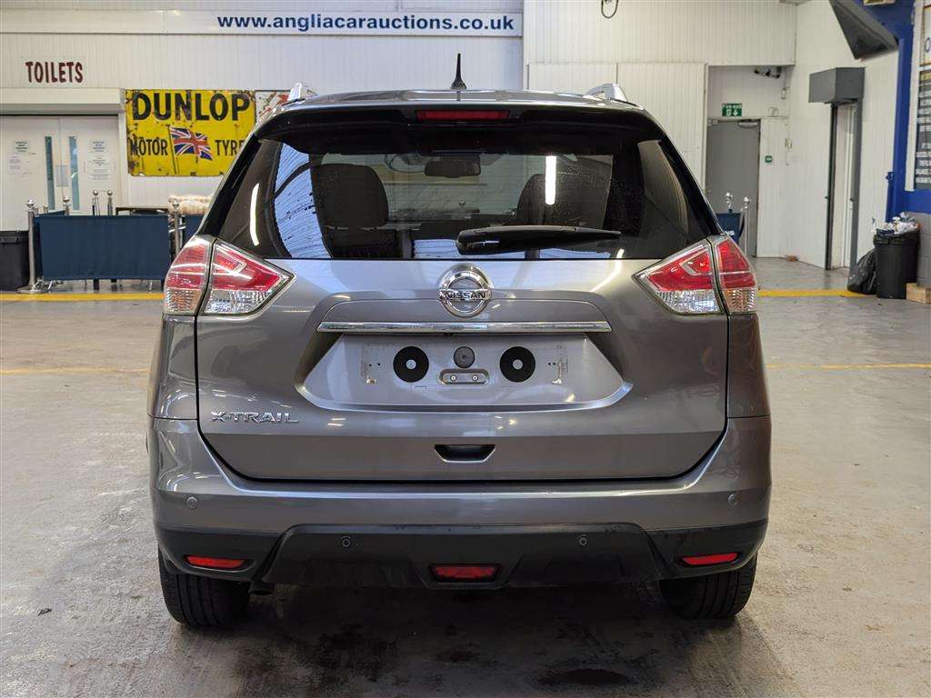 <p>2017 NISSAN X-TRAIL N-VISION DCI 4X4</p>