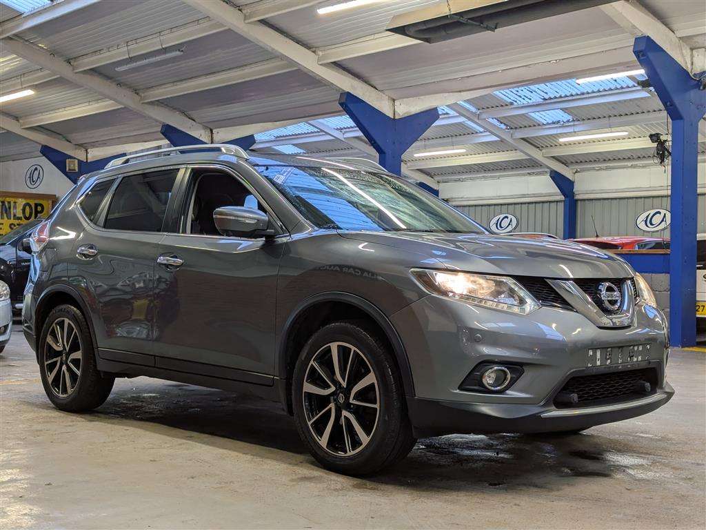 <p>2017 NISSAN X-TRAIL N-VISION DCI 4X4</p>