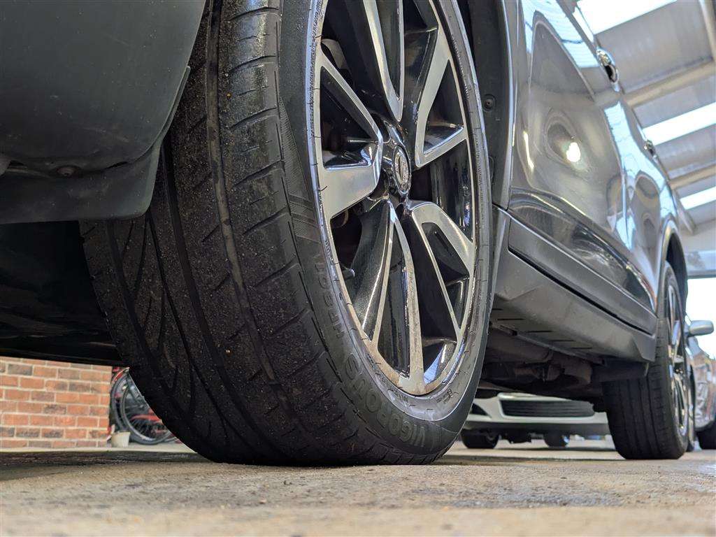 <p>2017 NISSAN X-TRAIL N-VISION DCI 4X4</p>