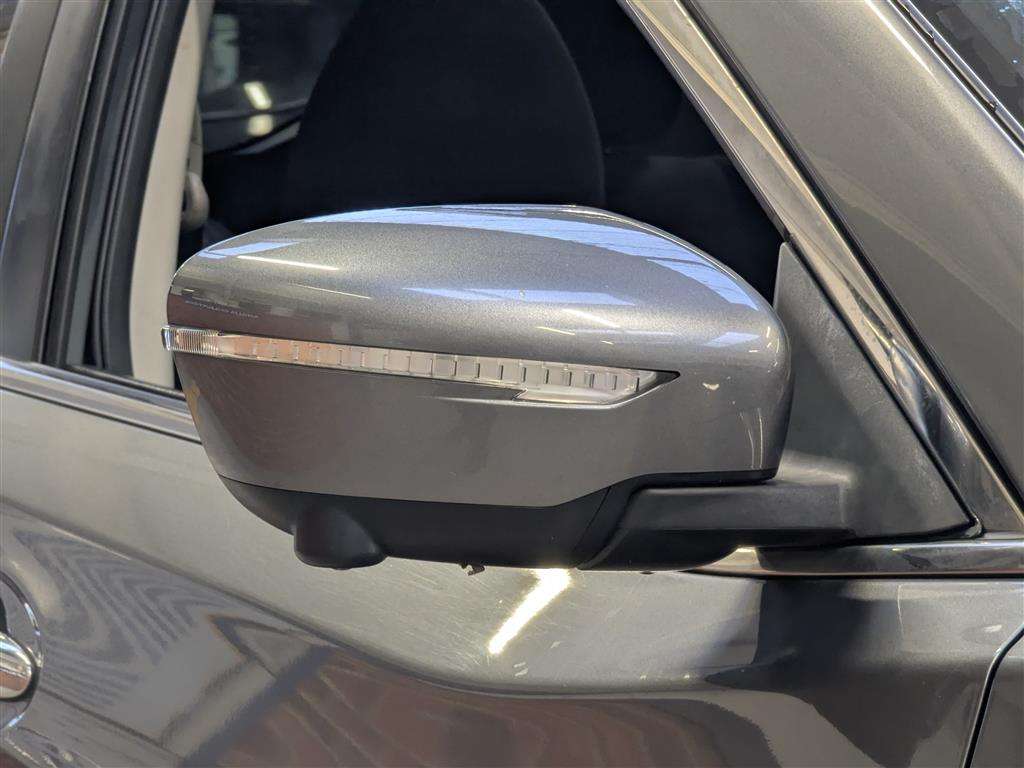 <p>2017 NISSAN X-TRAIL N-VISION DCI 4X4</p>