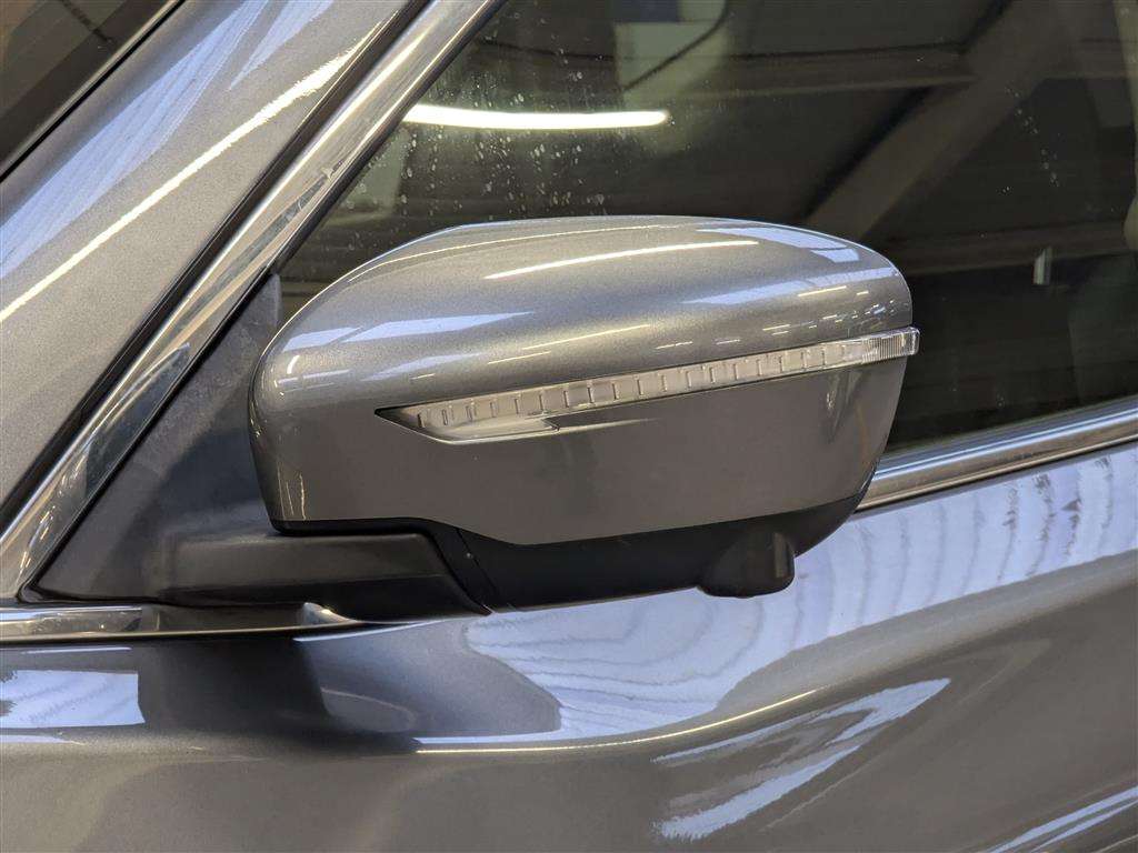 <p>2017 NISSAN X-TRAIL N-VISION DCI 4X4</p>