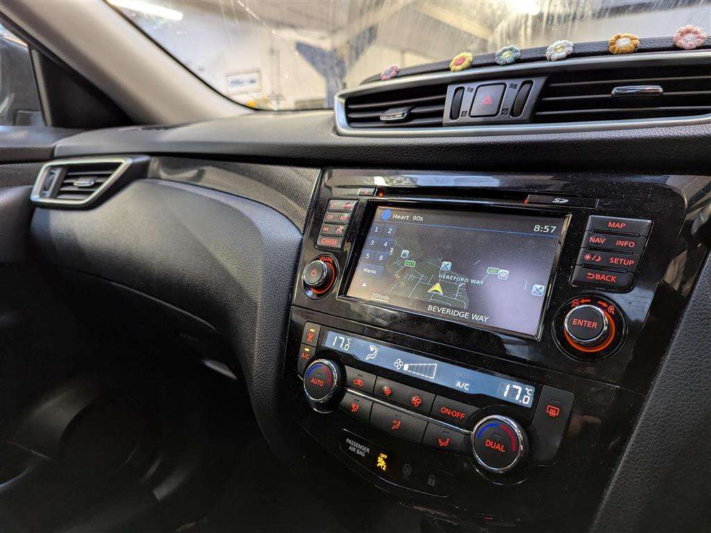 <p>2017 NISSAN X-TRAIL N-VISION DCI 4X4</p>