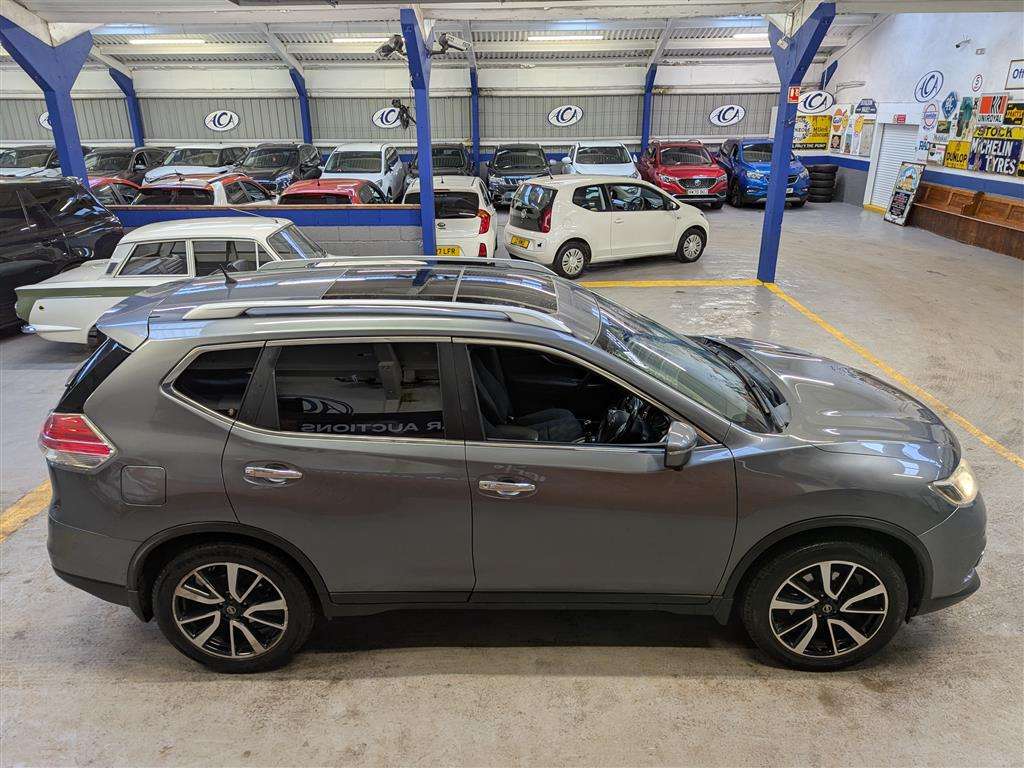 <p>2017 NISSAN X-TRAIL N-VISION DCI 4X4</p>
