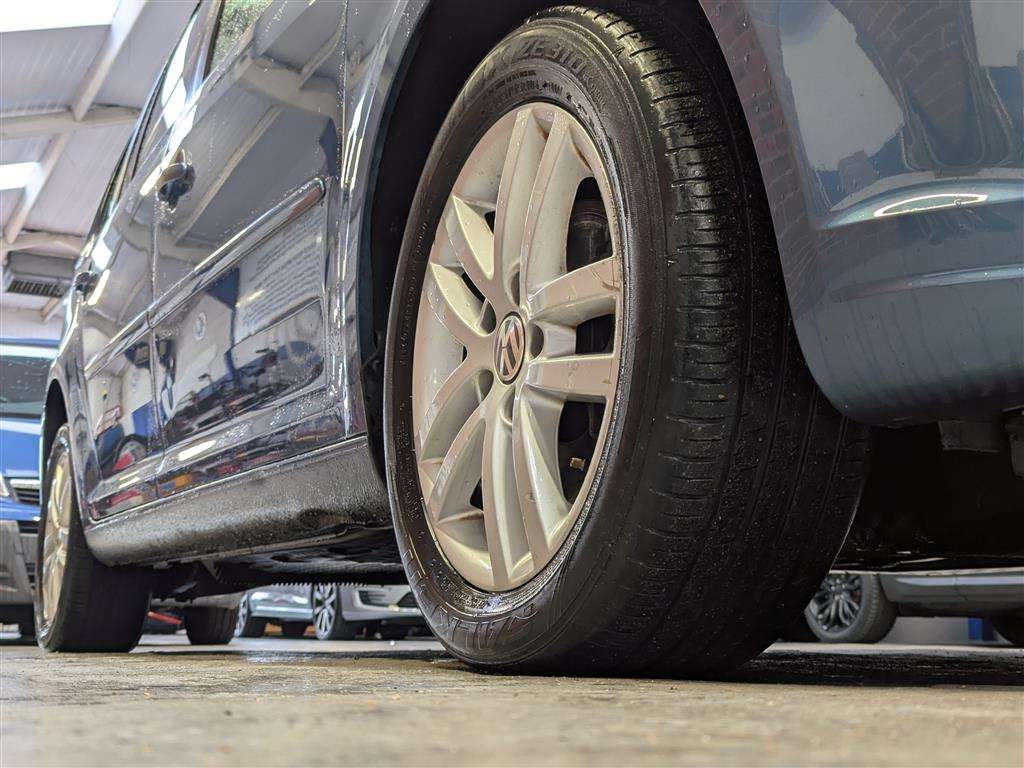 <p>2012 VOLKSWAGEN TOURAN SE TDI</p>