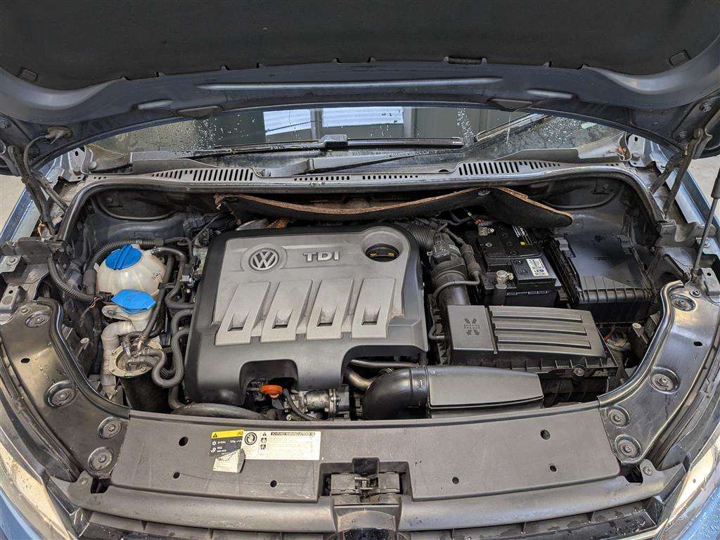 <p>2012 VOLKSWAGEN TOURAN SE TDI</p>