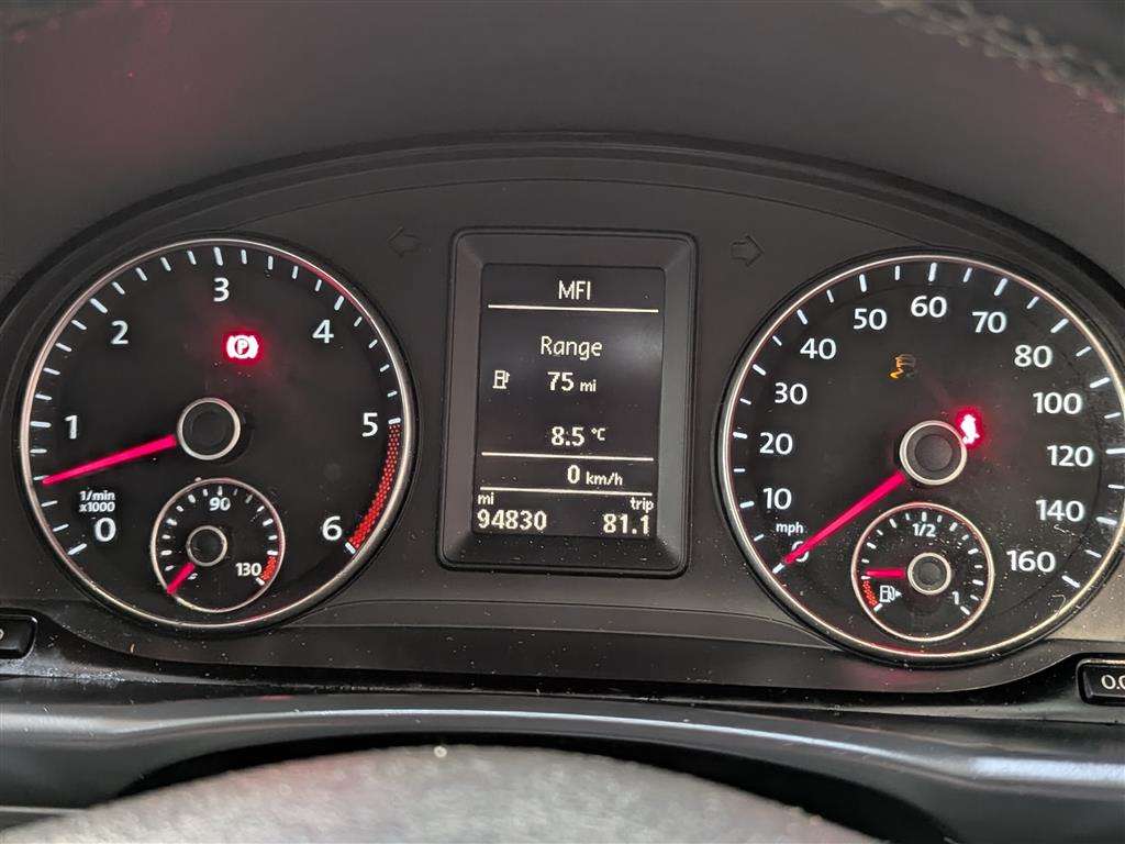 <p>2012 VOLKSWAGEN TOURAN SE TDI</p>