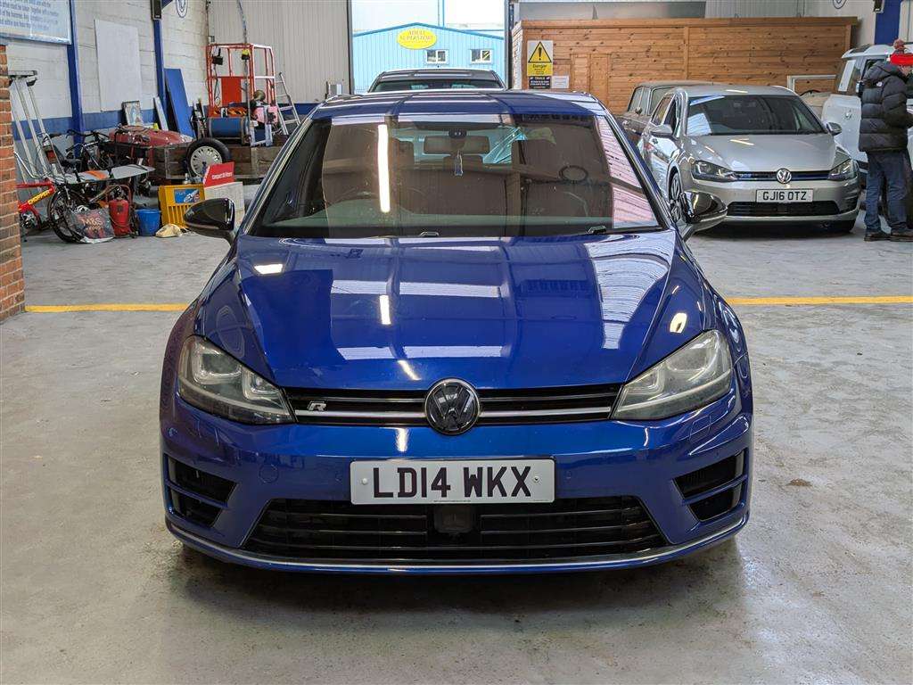 <p>2014 VOLKSWAGEN GOLF R DSG</p>