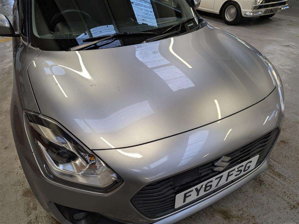 <p>2017 SUZUKI SWIFT SZ5 BOOSTERJET SHVS</p>