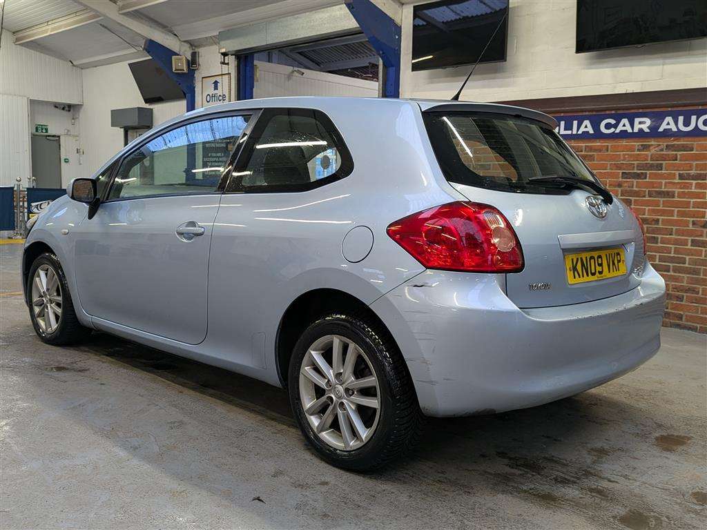 <p>2009 TOYOTA AURIS TR STOPSTART VVTI</p>