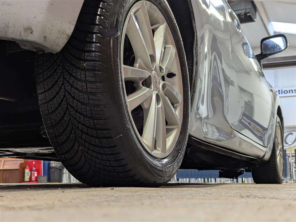 <p>2009 TOYOTA AURIS TR STOPSTART VVTI</p>