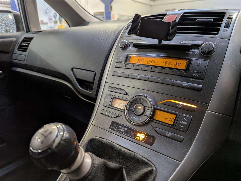 <p>2009 TOYOTA AURIS TR STOPSTART VVTI</p>