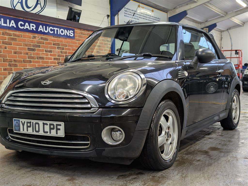 <p>2010 MINI ONE</p>