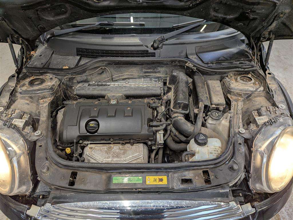 <p>2010 MINI ONE</p>