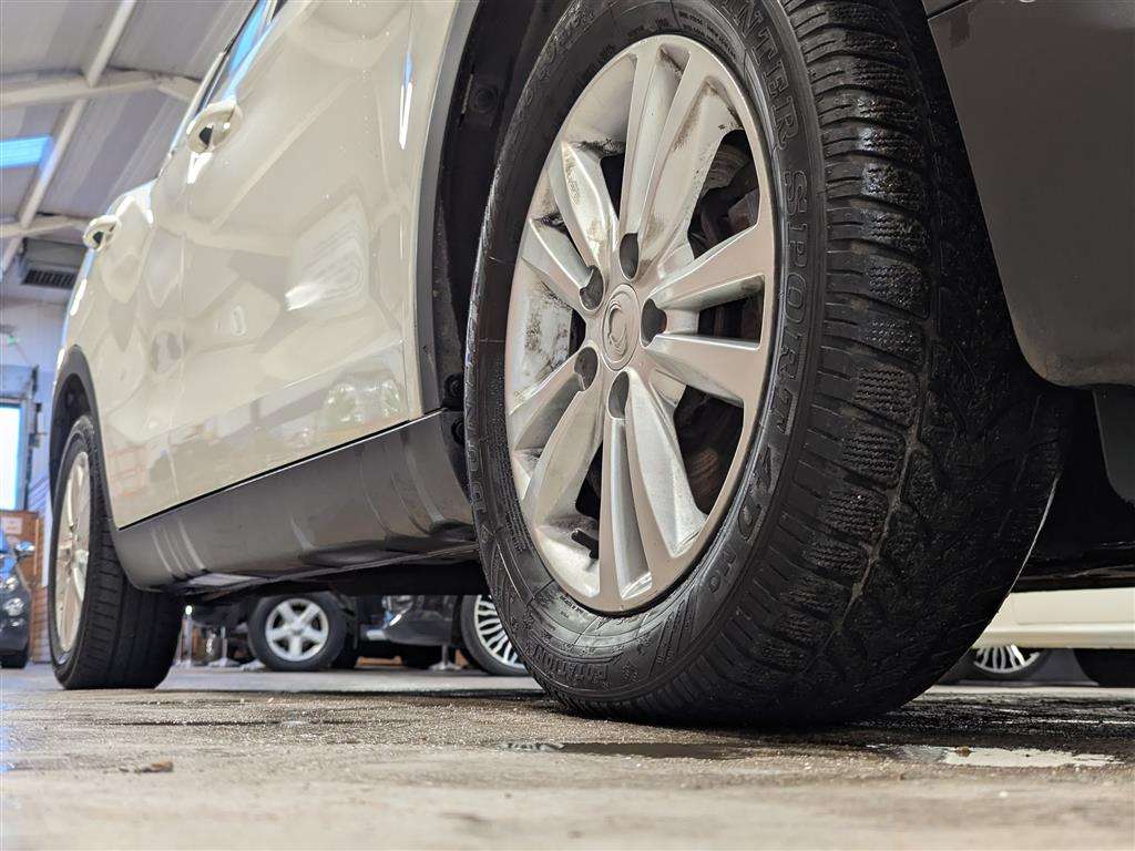 <p>2016 SSANGYONG TIVOLI SE</p>