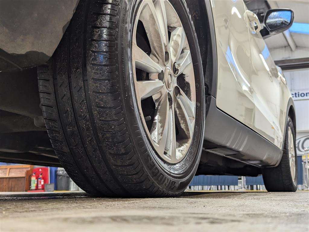 <p>2016 SSANGYONG TIVOLI SE</p>