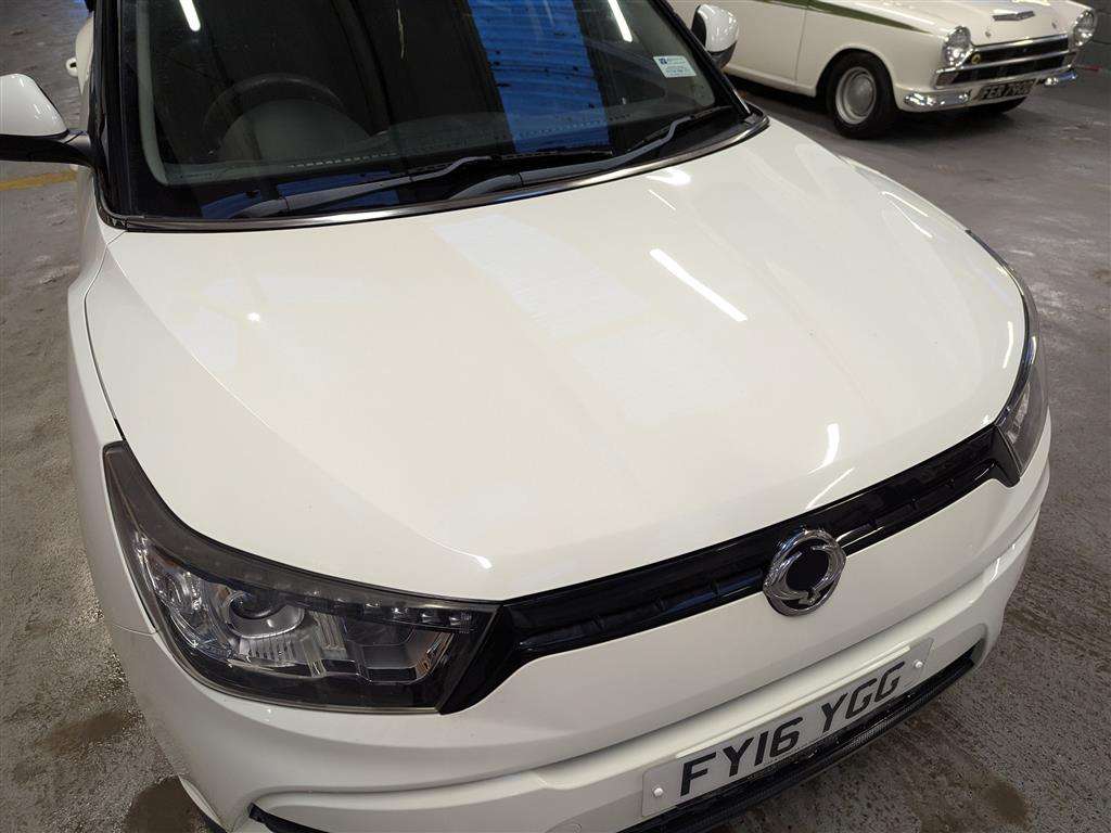 <p>2016 SSANGYONG TIVOLI SE</p>