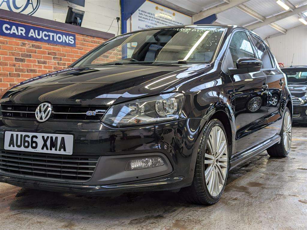 <p>2016 VOLKSWAGEN POLO BLUEGT</p>