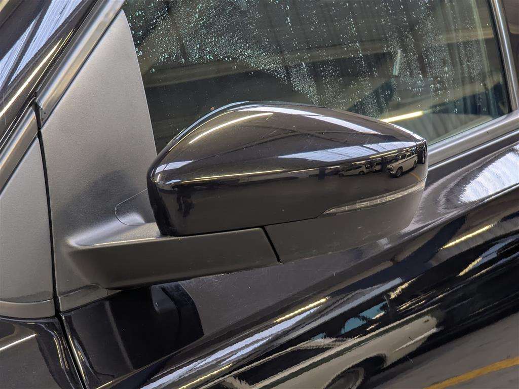 <p>2016 VOLKSWAGEN POLO BLUEGT</p>