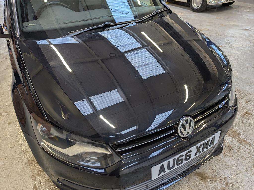 <p>2016 VOLKSWAGEN POLO BLUEGT</p>