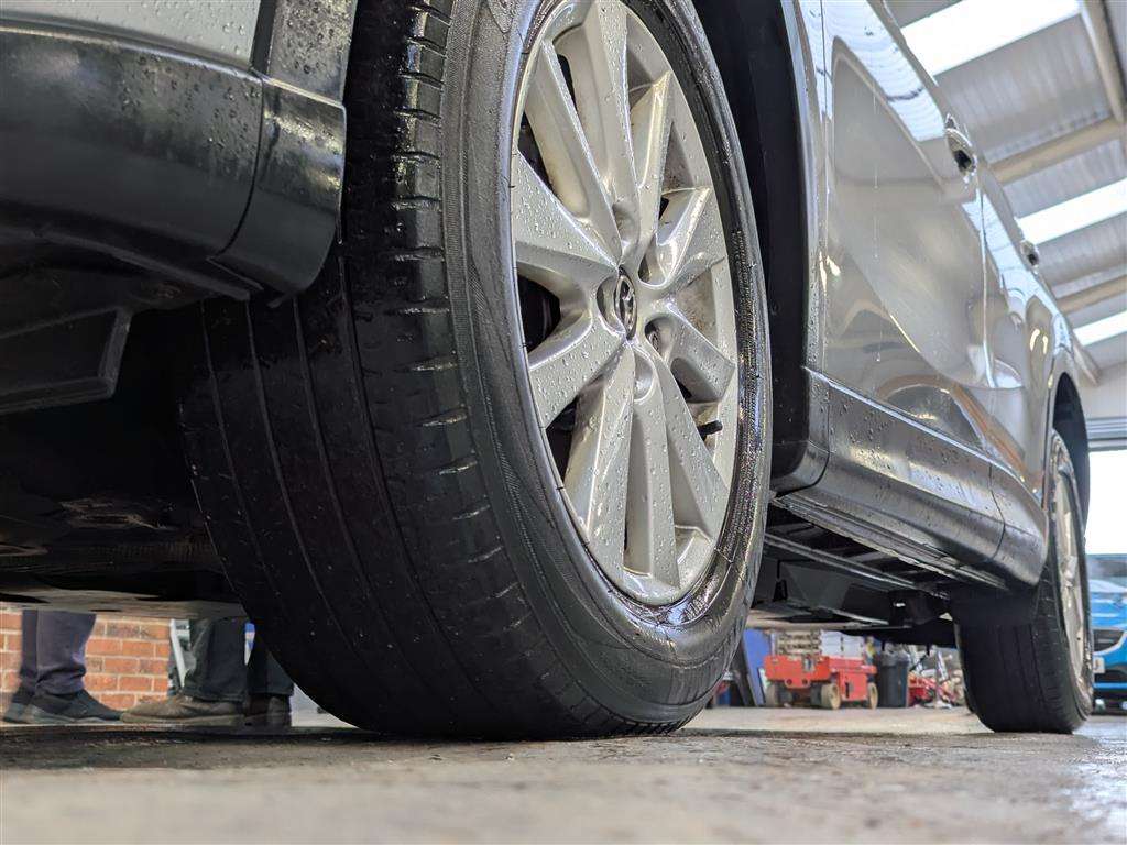 <p>2014 MAZDA CX-5 SE-L D NAV</p>