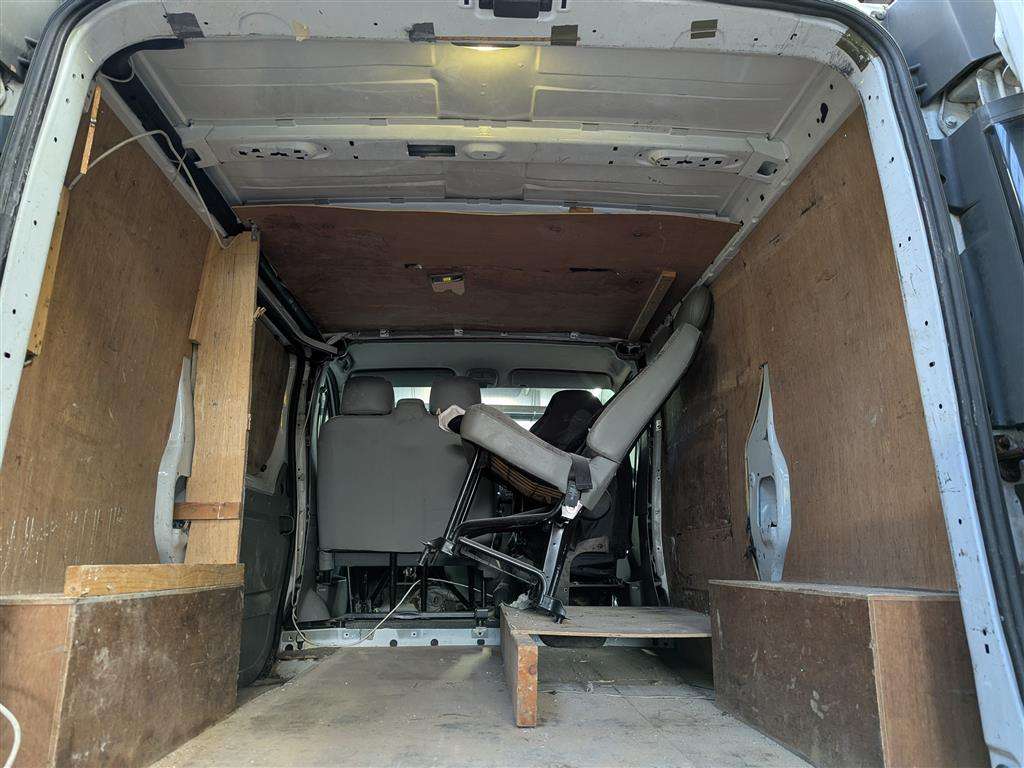 <p>2006 RENAULT TRAFIC SL27 DCI 100 SWB</p>